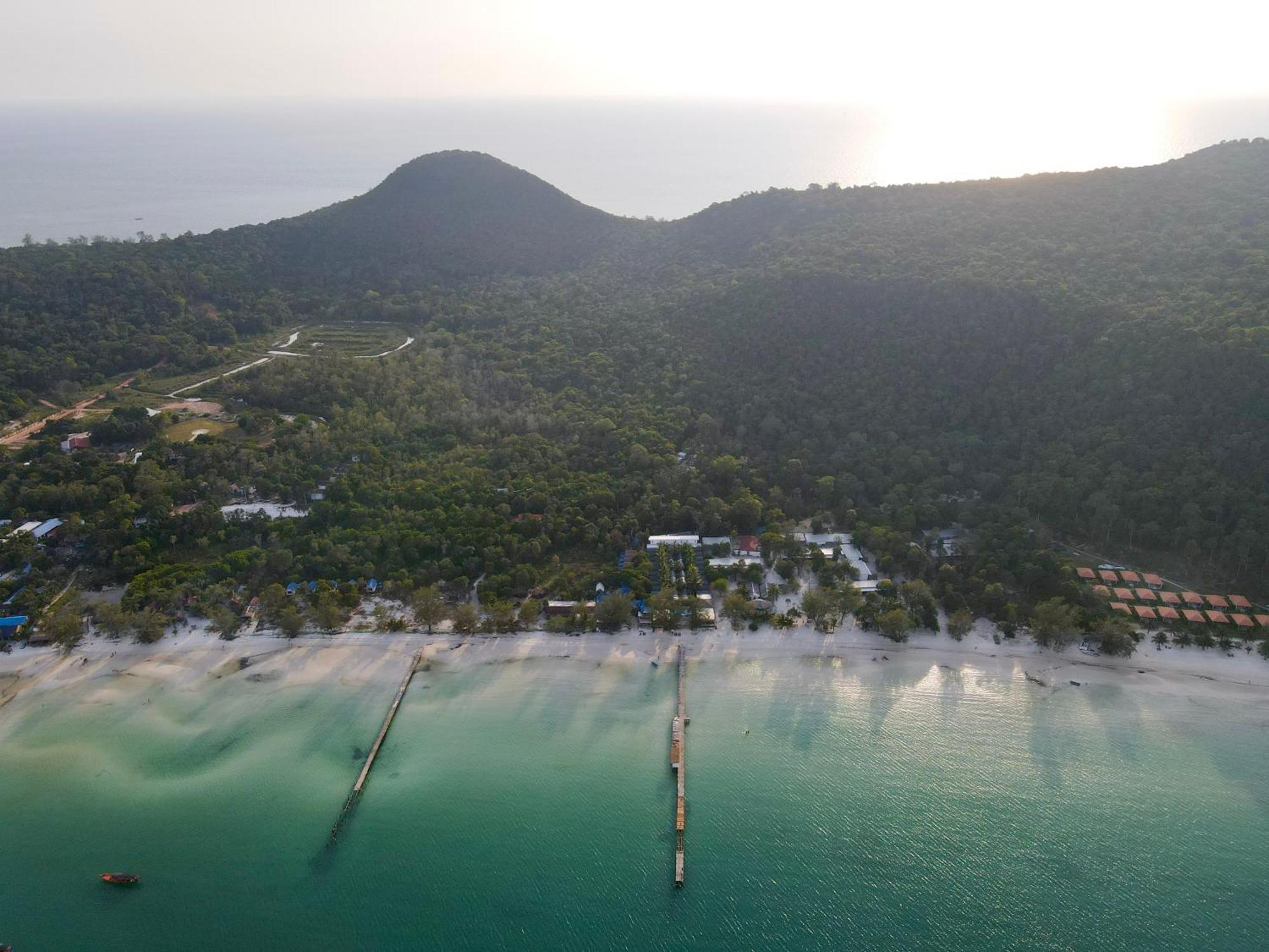Eden Beach Resort By Ehm Koh Rong Sanloem Buitenkant foto