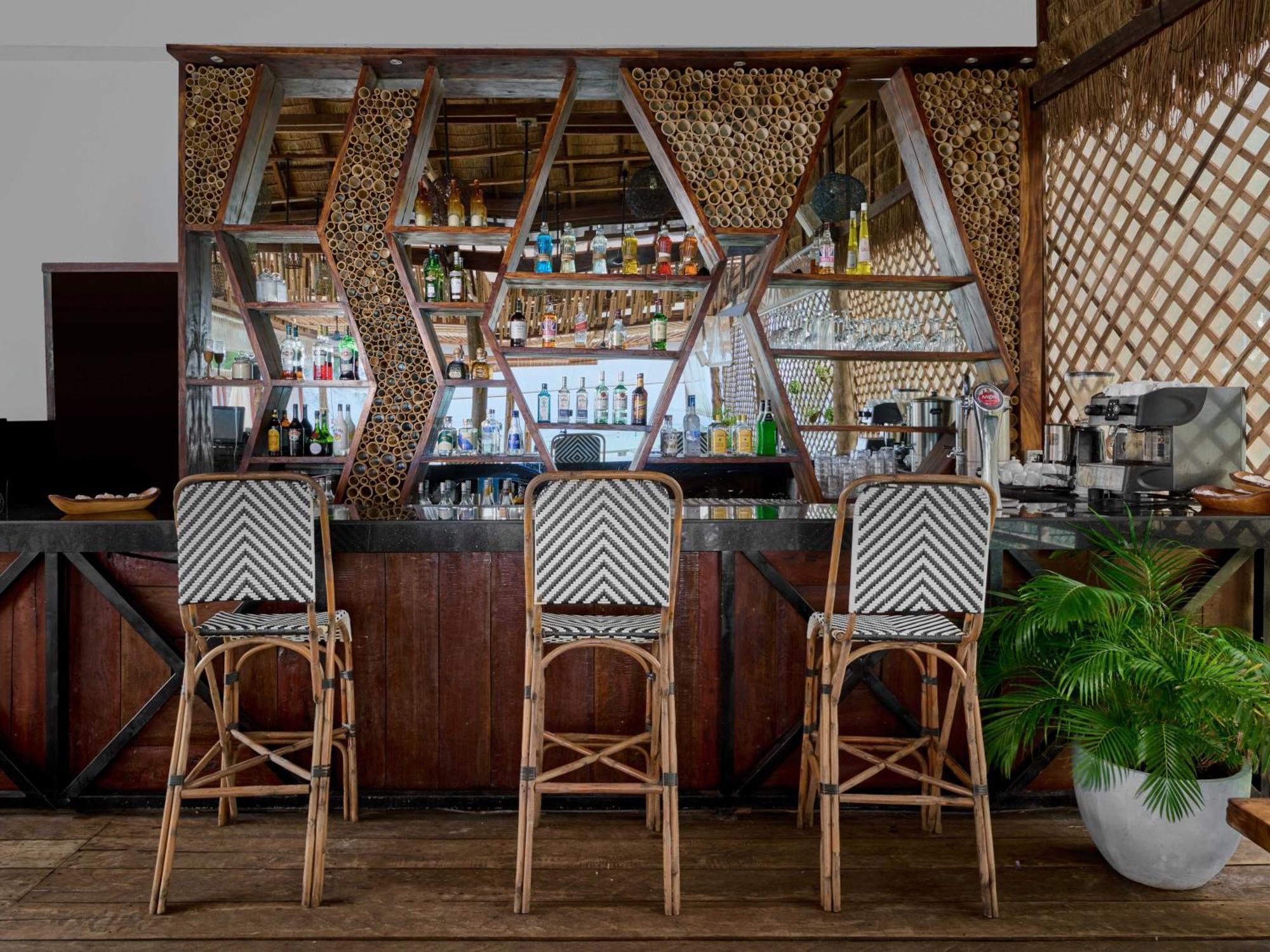 Eden Beach Resort By Ehm Koh Rong Sanloem Buitenkant foto